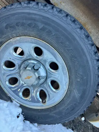 17 inch steel / chrome wheels with caps and tires. Low kms on setup. 10/32 on tread depth gauge. No...