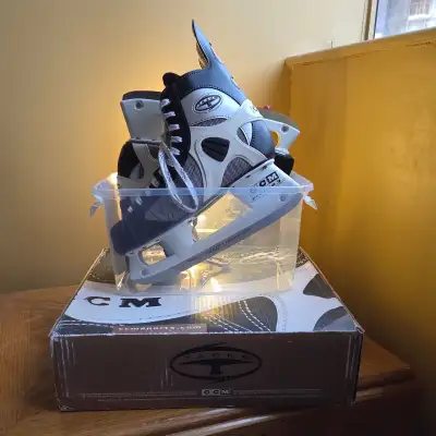 Ice Skates - Men's 9, View more