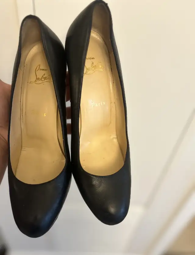 Authentic Christian Louboutin - size 7.5 Great Condition in Women's - Shoes in City of Toronto - Image 3