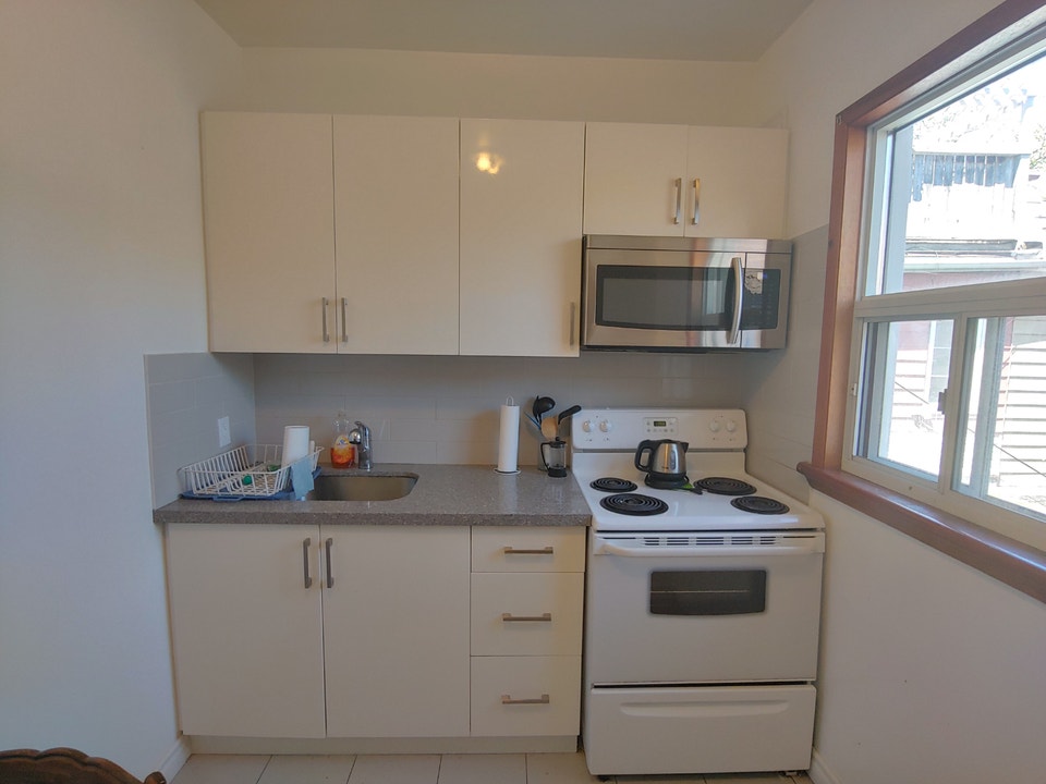 ROOM FOR STUDENT 3