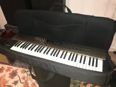 Roland RS-5 61-Key 64-Voice Synthesizer, View more