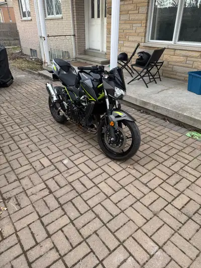2023 Z400 ABS. 6000 km on the bike. Bought off previous owner when it has 900 km on the bike so I’ve...