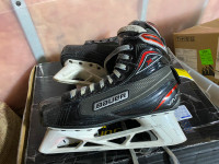 Bauer Vapor X700 Goalie Skates. Size 6D