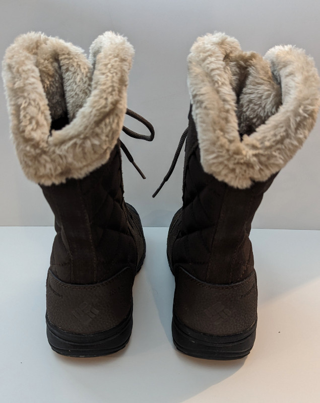 Women's Columbia Winter Boots in Women's - Shoes in Kingston - Image 2