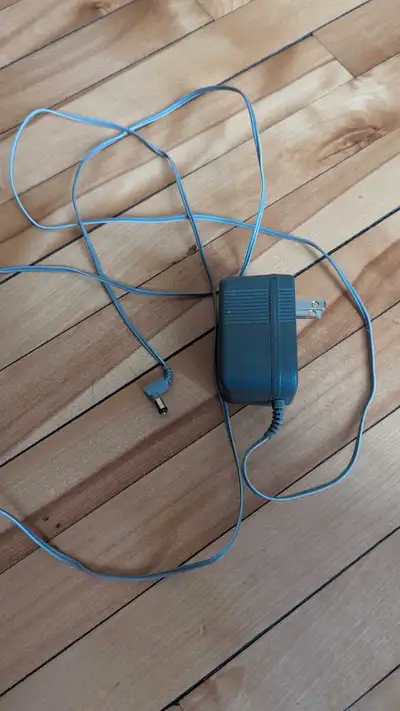 Voir photo pour la description de l'adaptateur Fonctionne Modèle PQLV1