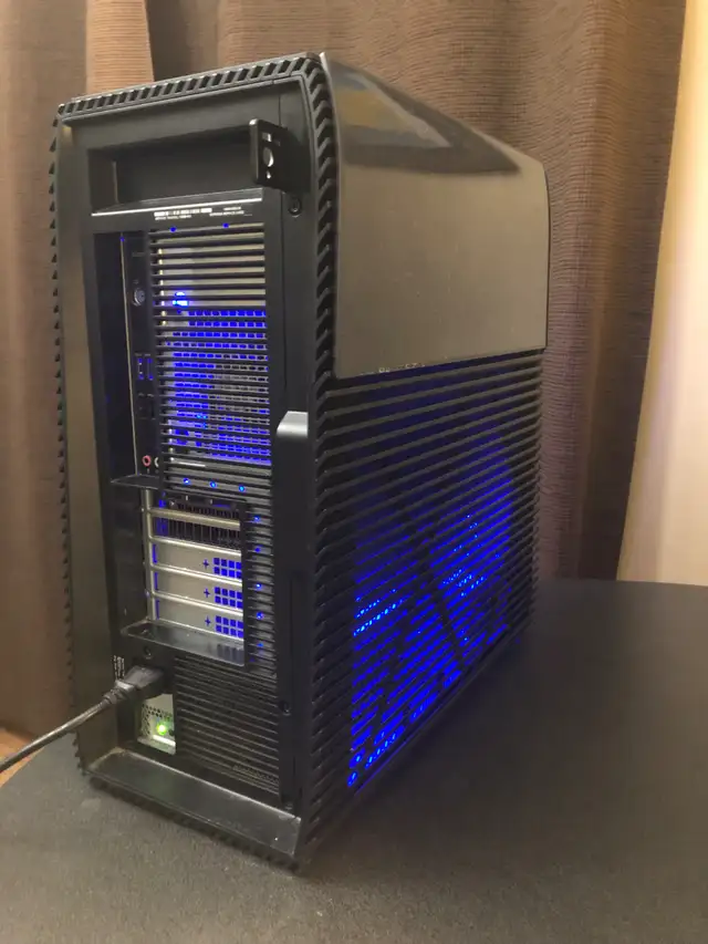 Dell Inspiron 5675 Gaming PC in Desktop Computers in St. Albert - Image 7