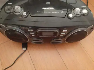 radio/cd player, View more