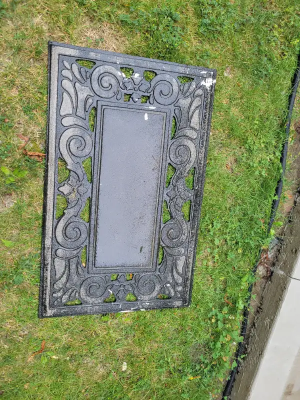 ALL SEASON RUBBER DOOR MATS ,FROM CANADIAN TIRE FOR SALE $15