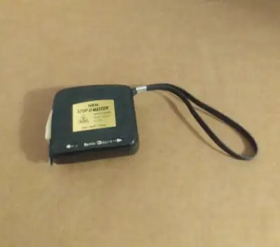 This handy and compact tape measure is a "must have" for any project. This lightly used, easy-to-use...
