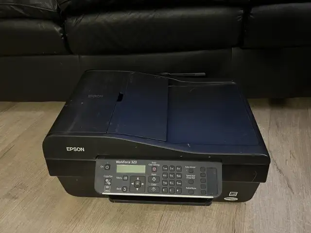 Epson workforce 323 in Printers, Scanners & Fax in Owen Sound - Image 3