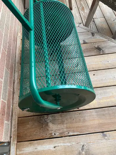 Landzie peatmoss / soil / compost spreader - Rental, View more