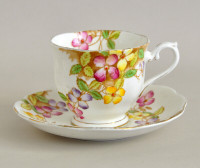 VINTAGE CUP & SAUCER ROYAL ALBERT BONE CHINA CLEMATIS PERFECT