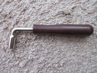 Piano tuning wrench