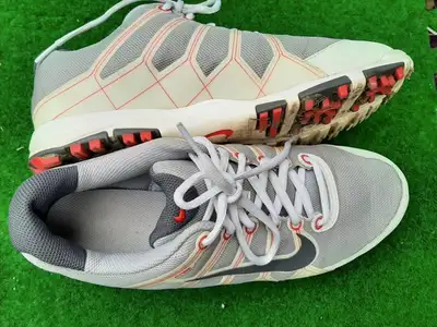 Nike Men’s Golf Shoes – Size 9 – Great Condition, View more