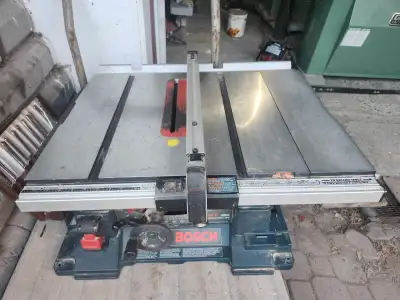 Banc de scie/ table saw10"  Bosch , View more