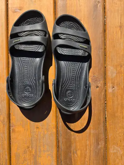 Sandale crocs grandeur 9 W., View more