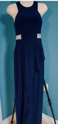 LAURA Formal Dress - 8 fits Medium 