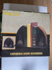 Philco Cathedral radio bookends New