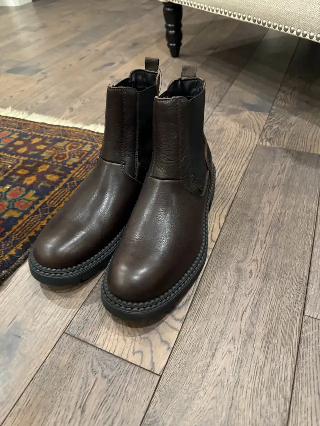Men’s Bull Boxer Brown Chelsea Boots in Men's Shoes in Kitchener / Waterloo - Image 2