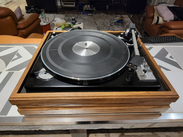 Vintage Classic Turntable ELAC MIRACORD H50II in General Electronics in Barrie - Image 2