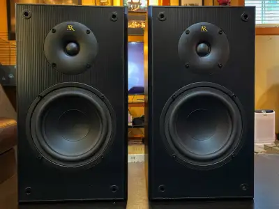 These are Acoustic Research PS2062 bookshelf speakers, known for delivering great sound quality in a...