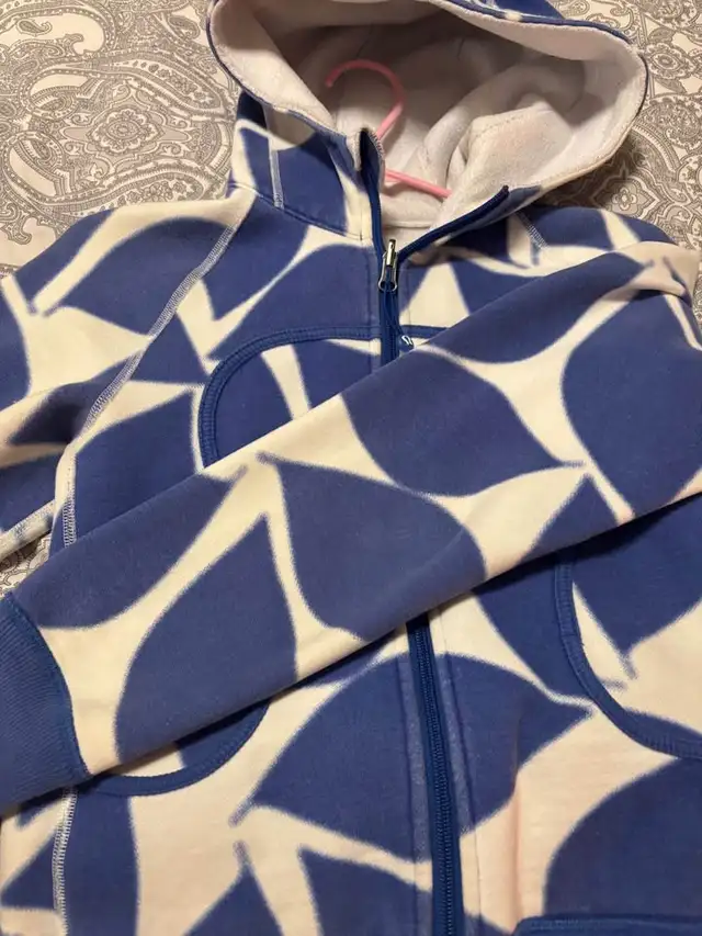 Lululemon scuba sweater in Women's - Tops & Outerwear in Dartmouth - Image 6