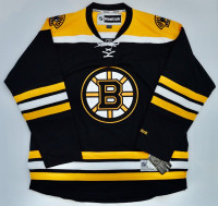 Boston Bruins Reebok men's size large Jersey.