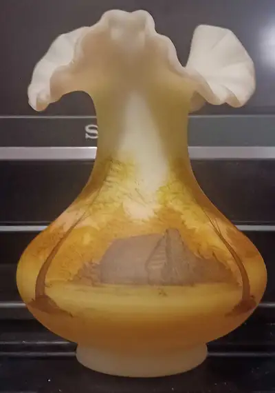 Vintage Fenton Vase Log Cabin on Custard Glass Ruffled Top Edge, View more
