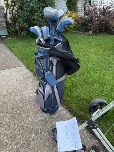 Women's set - Affinity RZR burn golf clubs from 2005, View more