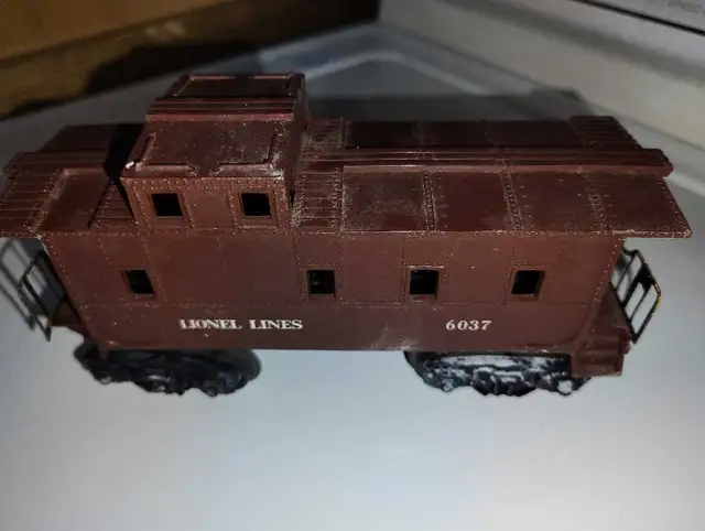 train miniature Lionel train 1954 in Other in Rimouski / Bas-St-Laurent - Image 7