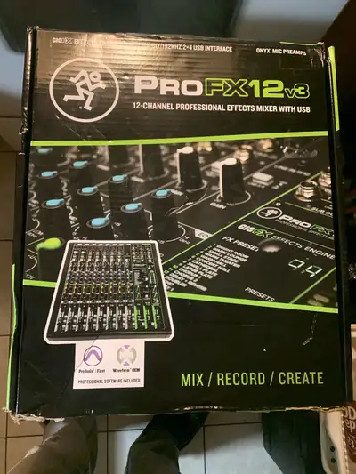 Mackie ProFX12v3, View more