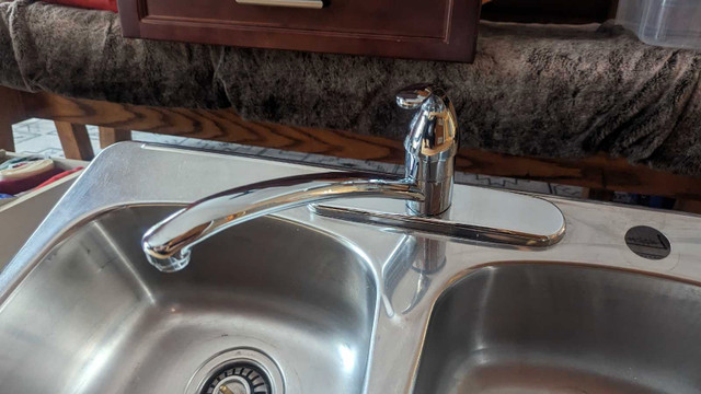 Stainless steel sink in Plumbing, Sinks, Toilets & Showers in Sudbury - Image 2