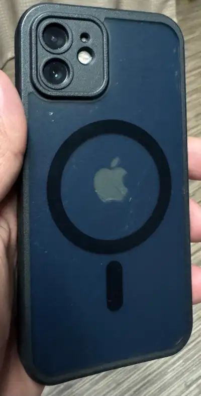 iPhone 12 64gig 5G *READ*, View more