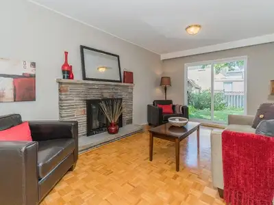 3 Bedroom Bright House (utilities included)