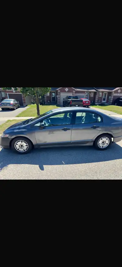 2009 Honda Civic – $2600 Selling my 2009 Honda Civic for $2600. ✅ Reliable and fuel-efficient ✅ Manu...