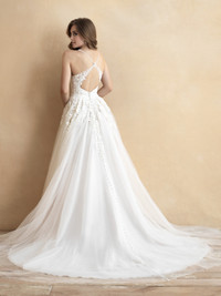 NEW! The Perfect Wedding Dress