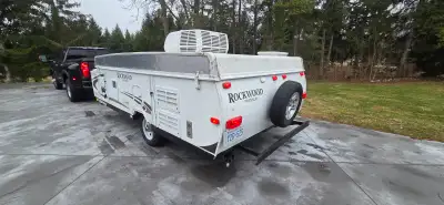 2013. ROCKWOOD (FOREST RIVER) 2514G-$5800 2015. ROCKWOOD PREMIER HW 2716G-$6800 2018. FLAG STAFF ( F...