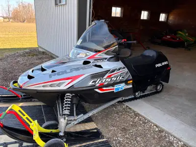 2005 Indy Classic 550 fan Electric start & reverse 6000 miles Fan cooled, great kids sled. Daughter...