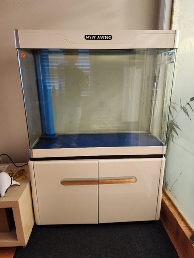 80 Gallon Fish Tank with Cabinet and Other Accessories