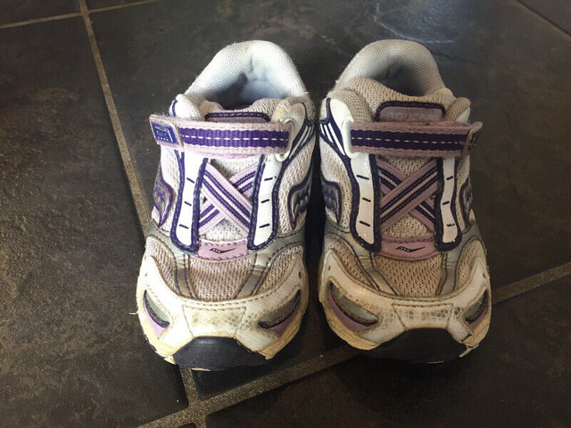 Girls size 6  Saucony shoes in Clothing - 18-24 Months in Cole Harbour