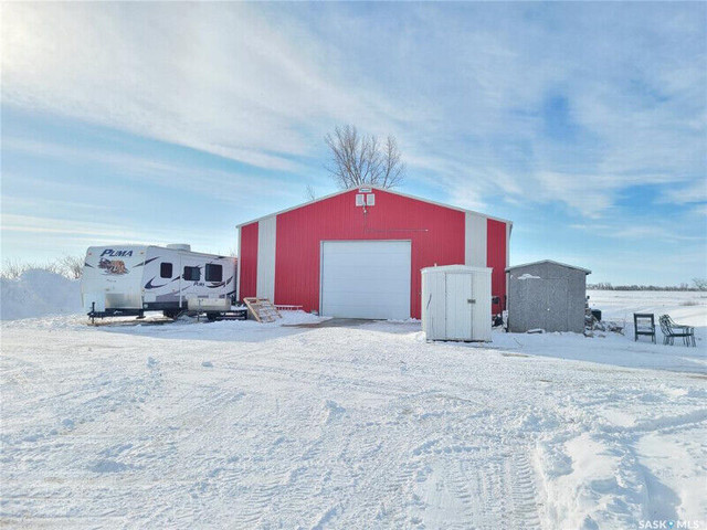 ACREAGE FOR SALE near WEYBURN in Houses for Sale in Regina - Image 2