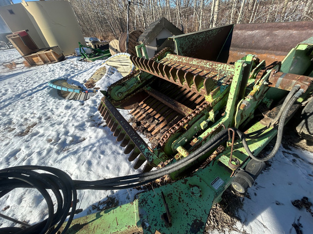 Schulte 320 Jumbo Hydraulic drive rock picker  in Other in Grande Prairie - Image 3