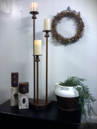 PRIMITIVE STAND, WREATH AND STAR CANDLES