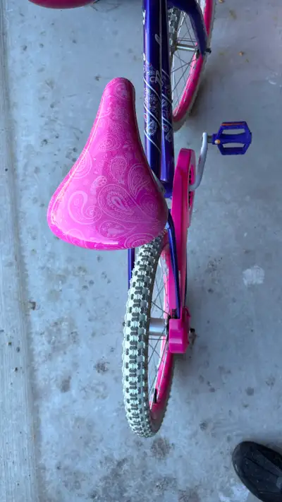 Girls bicycle, View more