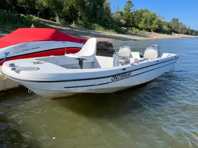 The perfect fishing boat! Custom built for trolling Georgian Bay. Super stable trimaran. 40HP Marine...