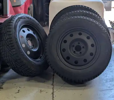 Selling a set of 4 slightly used winter tires mounted on rims.(2024) Size: 235/65R17 Tires already i...