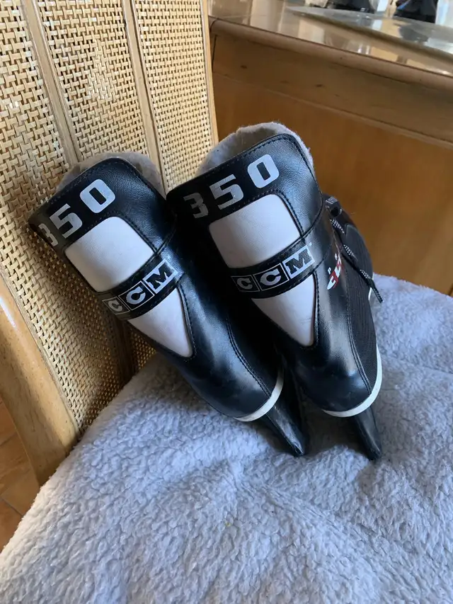 PATINS HOMME in Skates & Blades in Laval / North Shore - Image 4