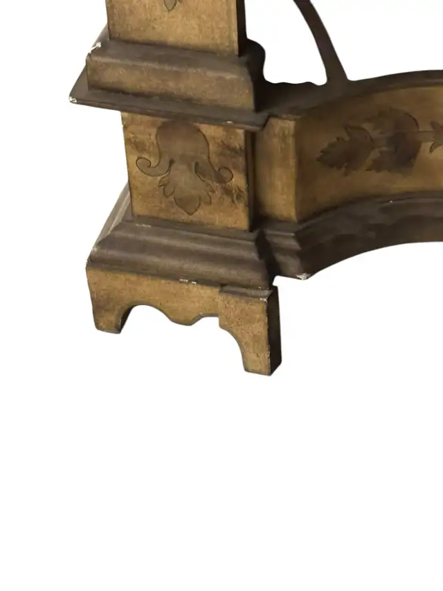 Vintage Italian Gilt Wood Display Cabinet Bookcase - OBO in Bookcases & Shelving Units in Oshawa / Durham Region - Image 10