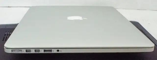 Apple Macbook Pro A1398 15-inch Mid-2012 Retina Intel Core i7 in Laptops in Markham / York Region - Image 6