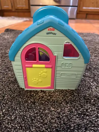 Fisher Price Little People - Sonya Lee Pet Salon, View more